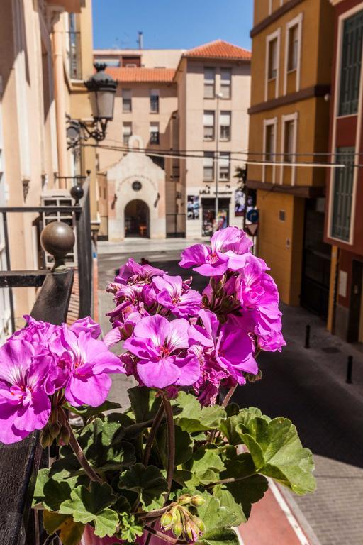 Urbanchicmalaga 3 Bedroom Spacious Quiet Historic Malaga Apt Buitenkant foto
