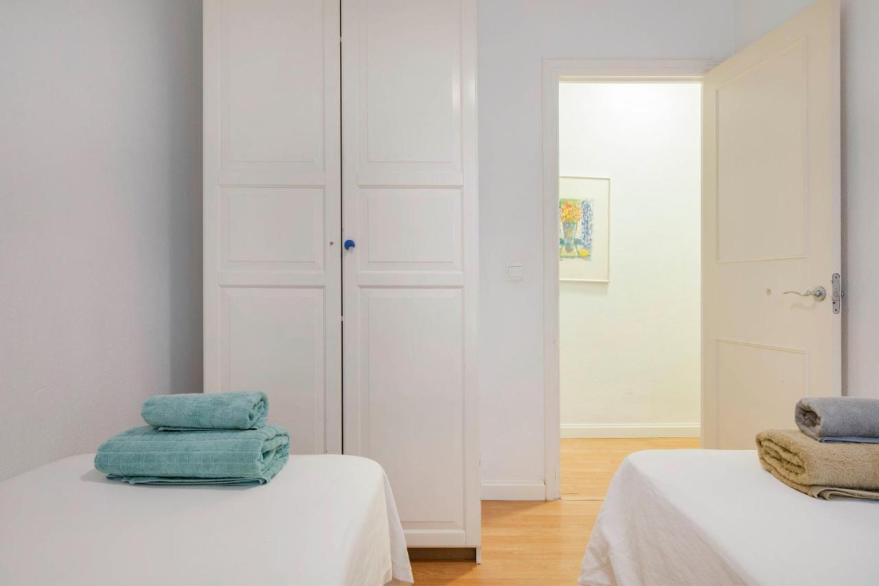Urbanchicmalaga 3 Bedroom Spacious Quiet Historic Malaga Apt Buitenkant foto