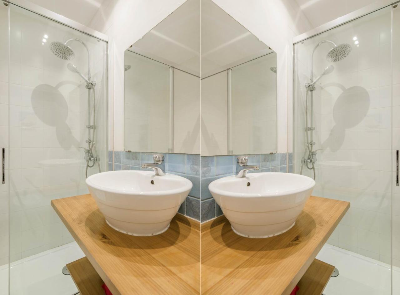 Urbanchicmalaga 3 Bedroom Spacious Quiet Historic Malaga Apt Buitenkant foto